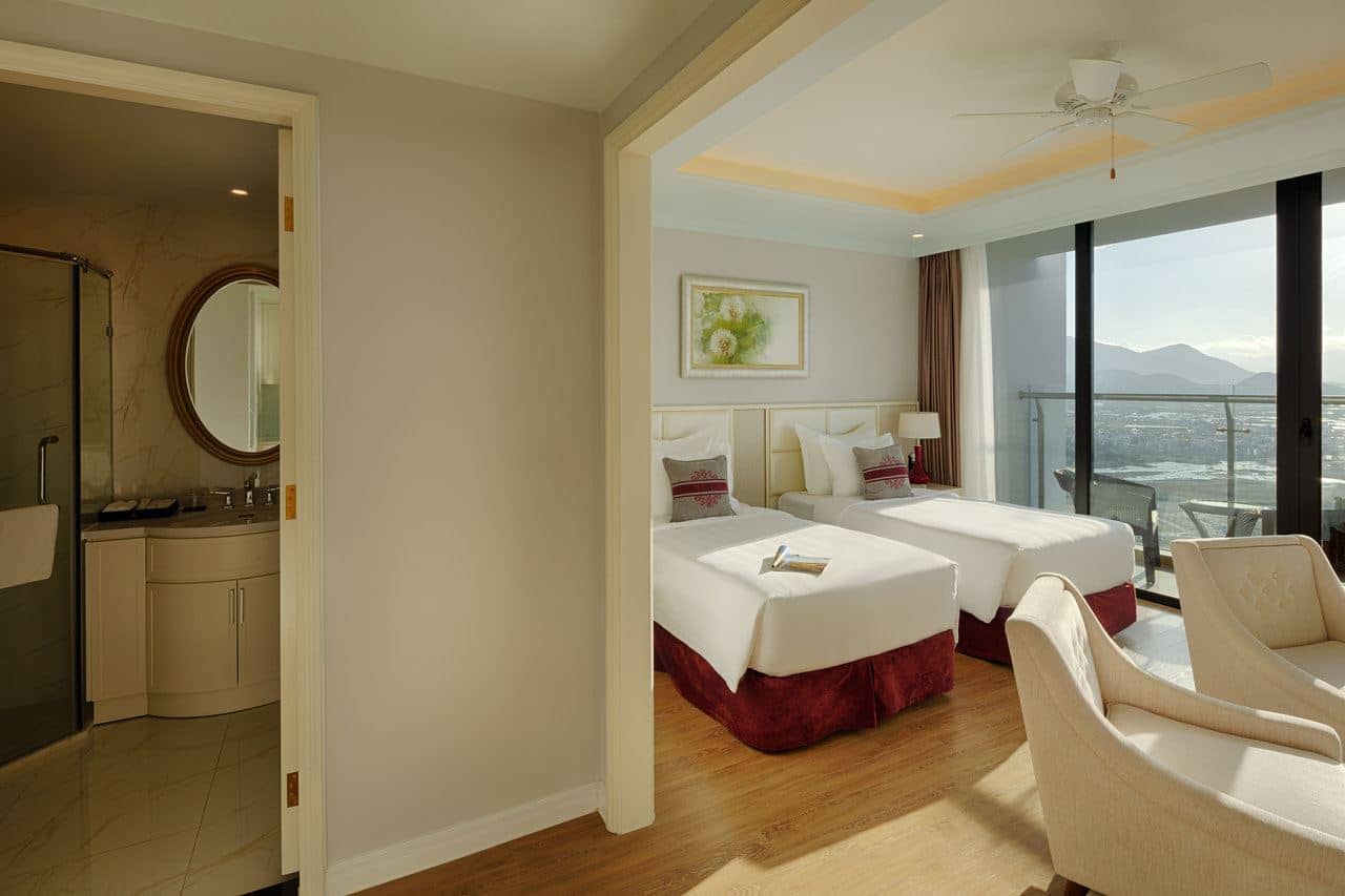 rooms-studio-city-view-child-without-extra-bed