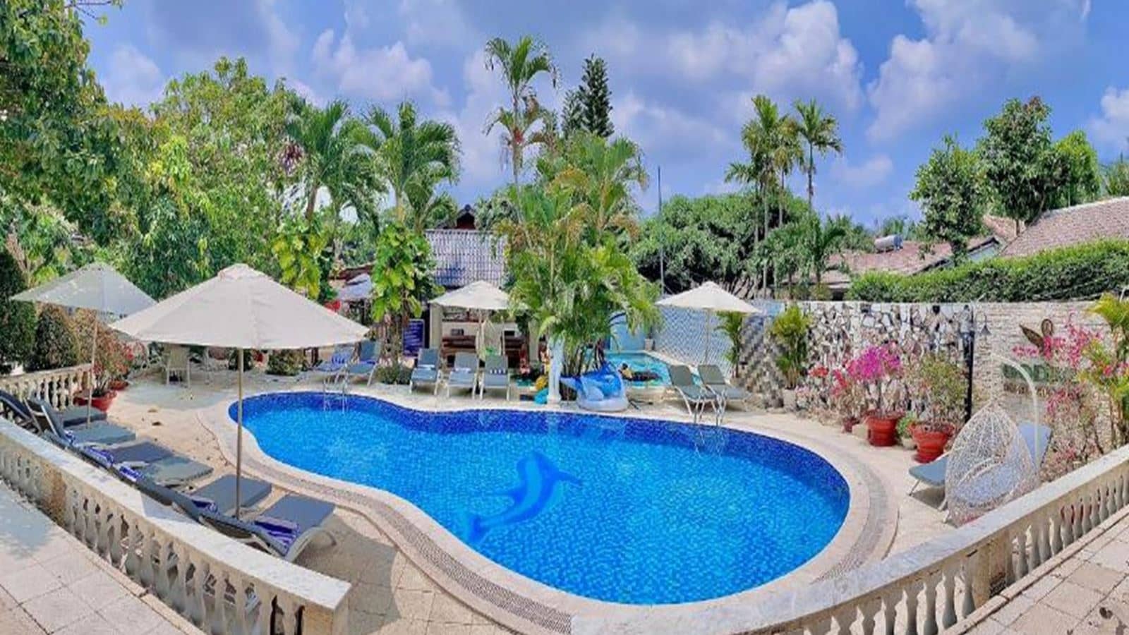 rooms-deluxe-triple-with-balcony-no-extra-bed