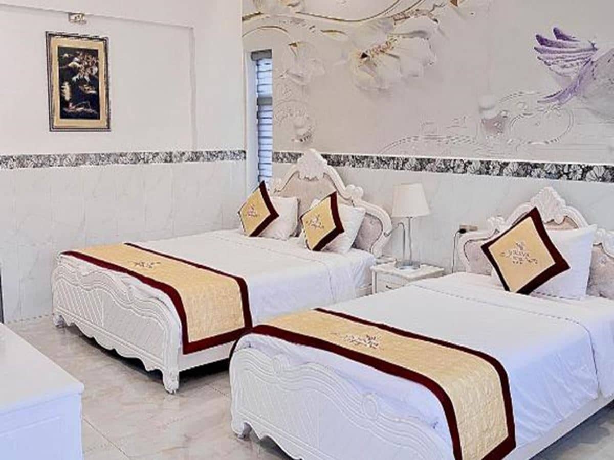 rooms-deluxe-triple-with-balcony-no-extra-bed