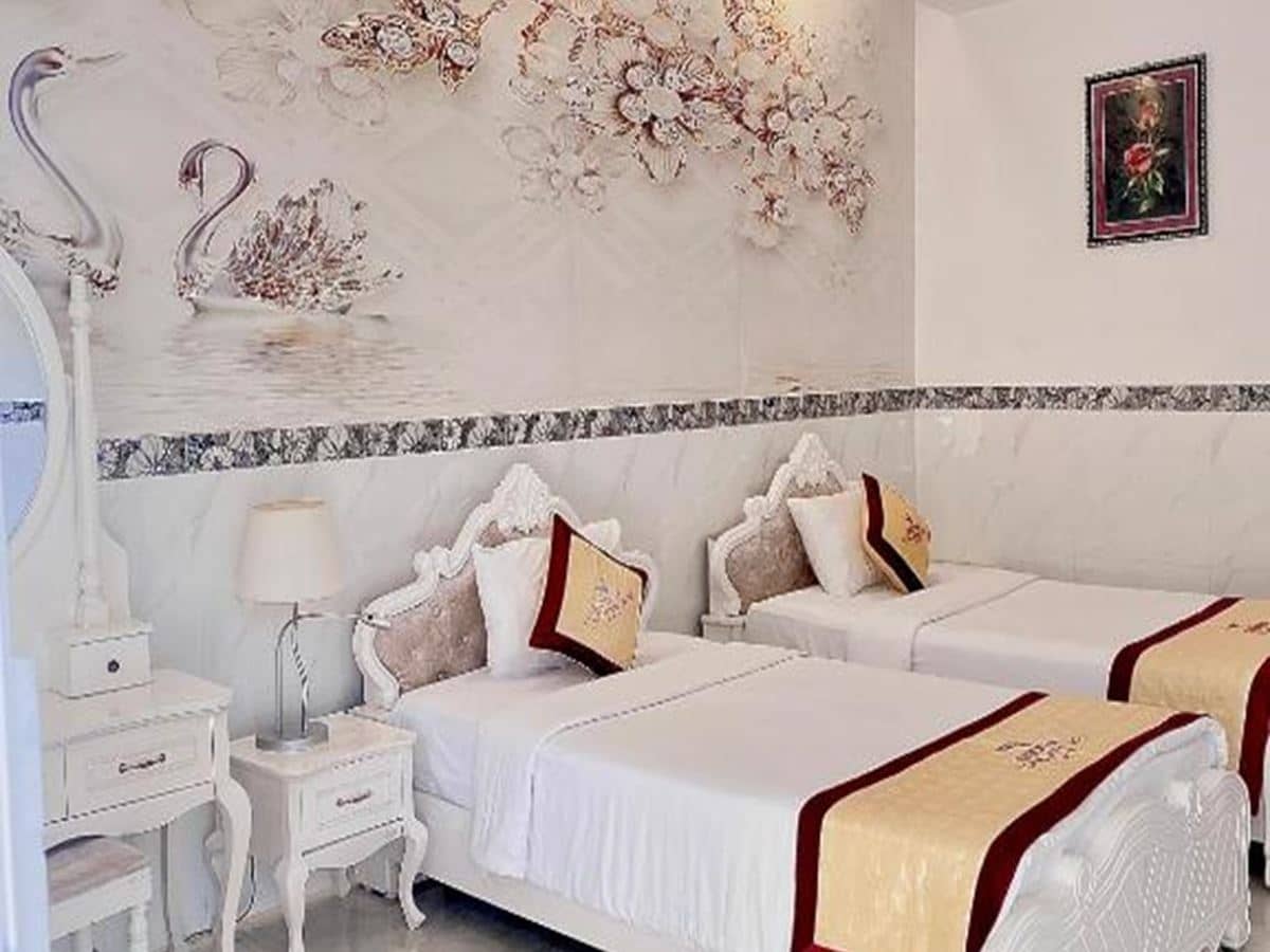 rooms-deluxe-triple-with-balcony-no-extra-bed