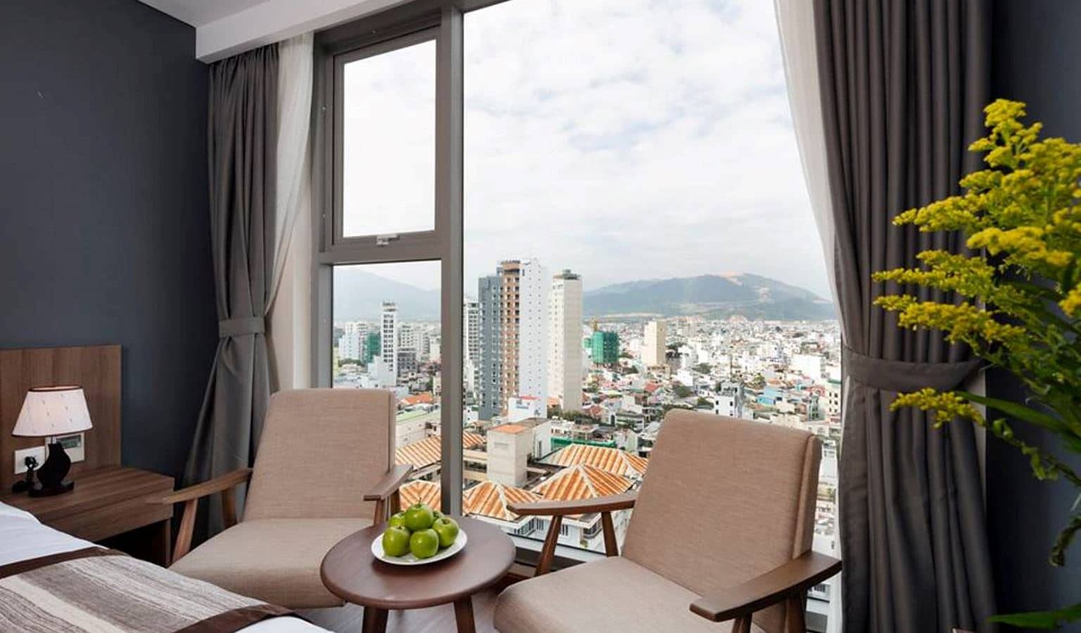 rooms-deluxe-city-view-child-without-extra-bed