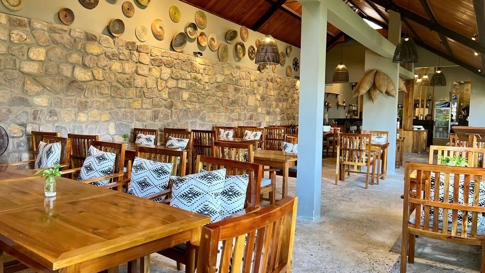 restaurants-m-resort-restaurant
