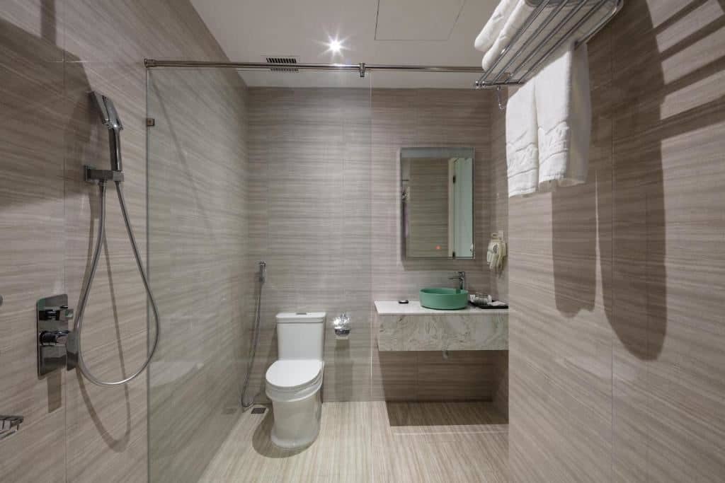 rooms-suite-partial-seaview-double