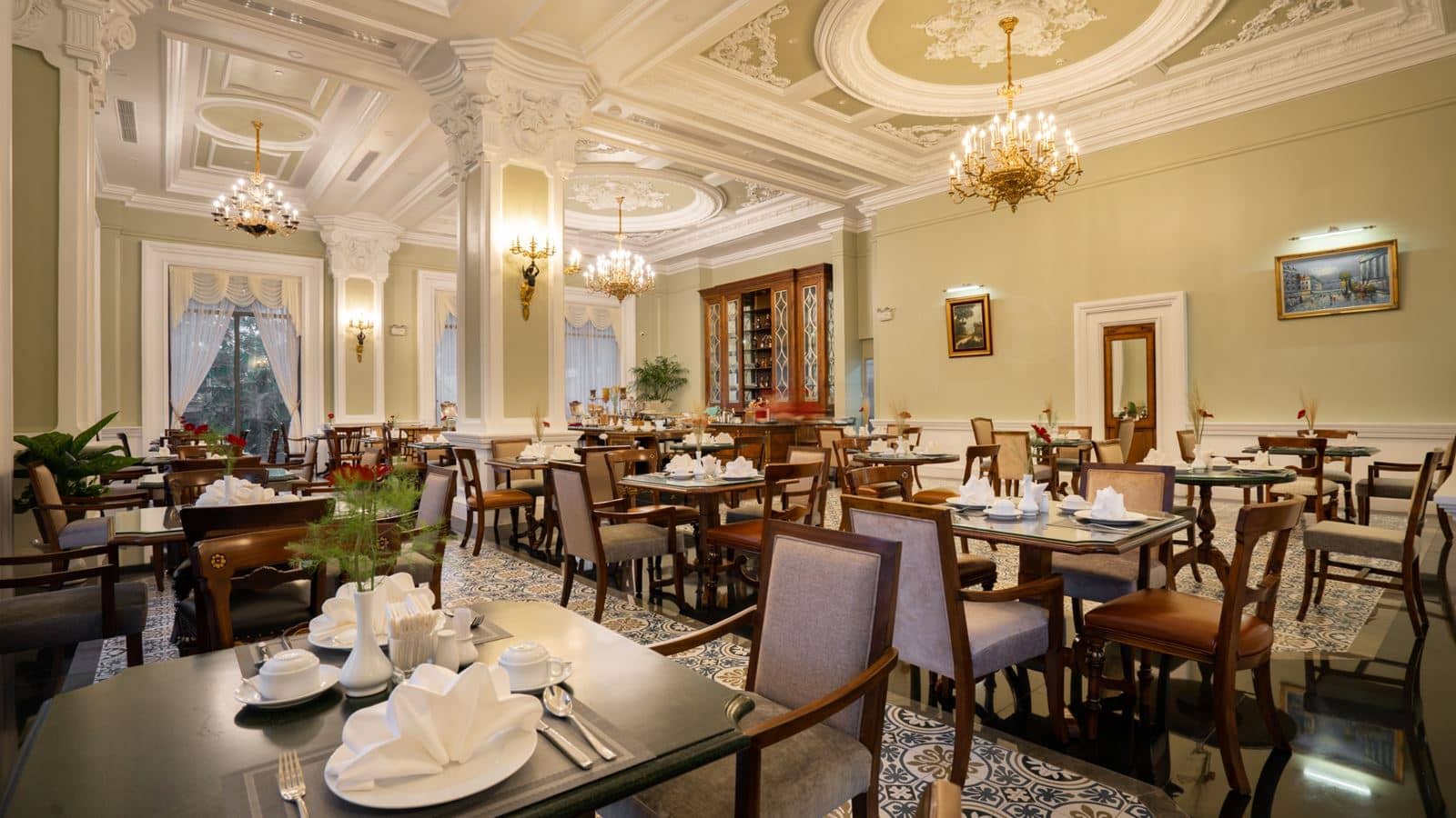 restaurants-avs-restaurant