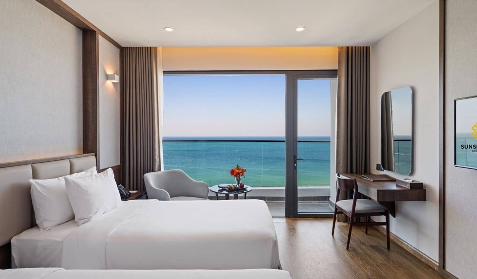 rooms-deluxe-ocean-panorama-child-without-extra-bed