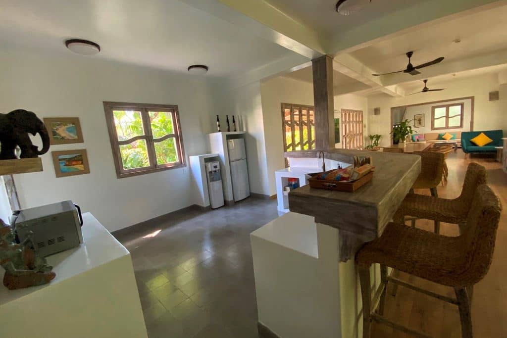 rooms-4-bedrooms-family-villa