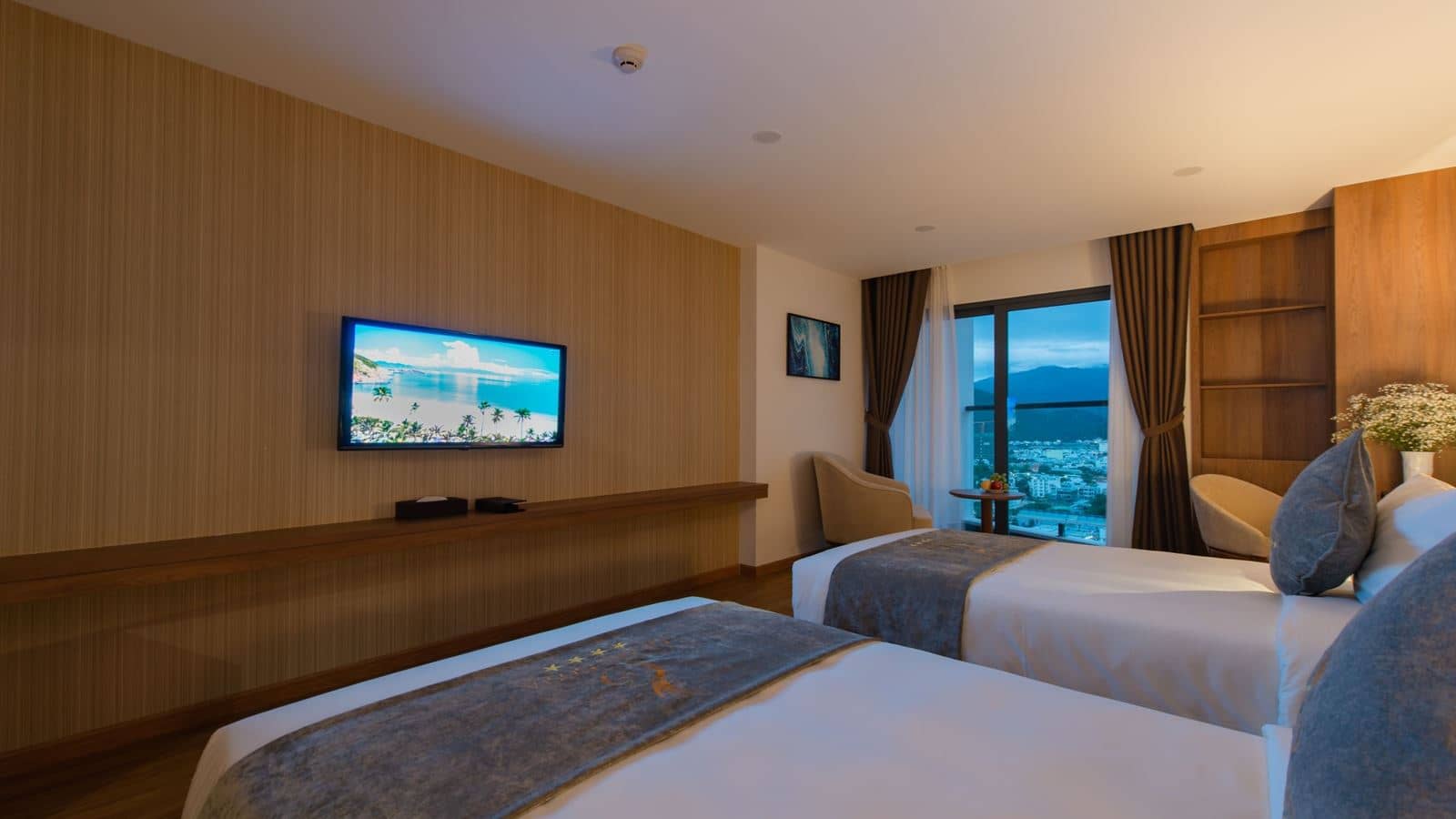 rooms-superior-city-view-child-without-extra-bed