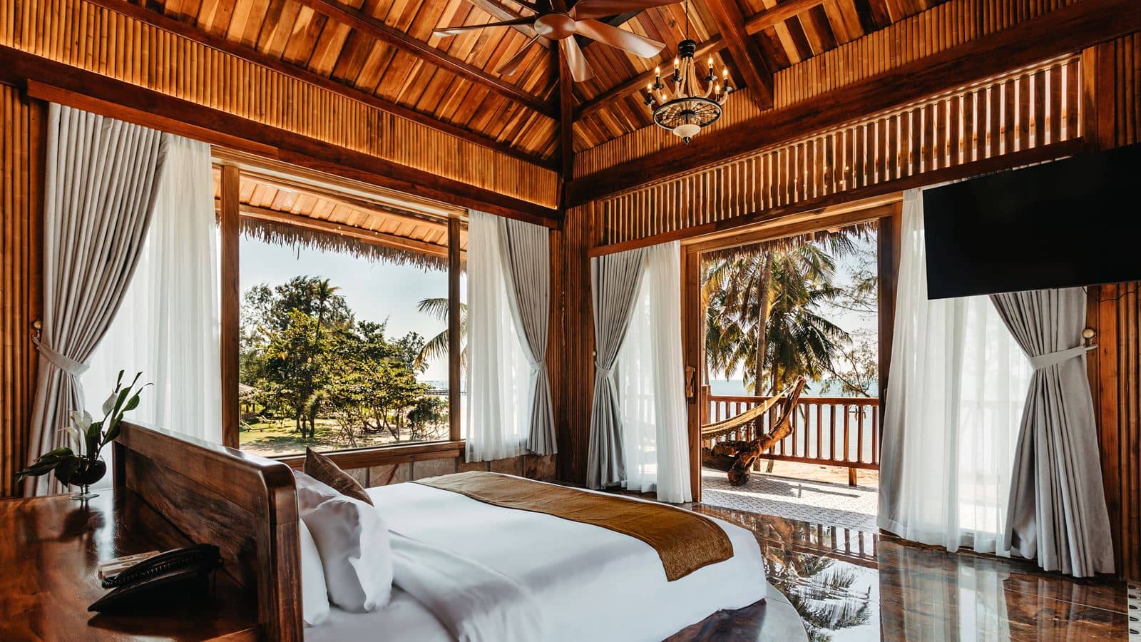 rooms-president-villa-bayfront-ong-lang-no-extra-bed