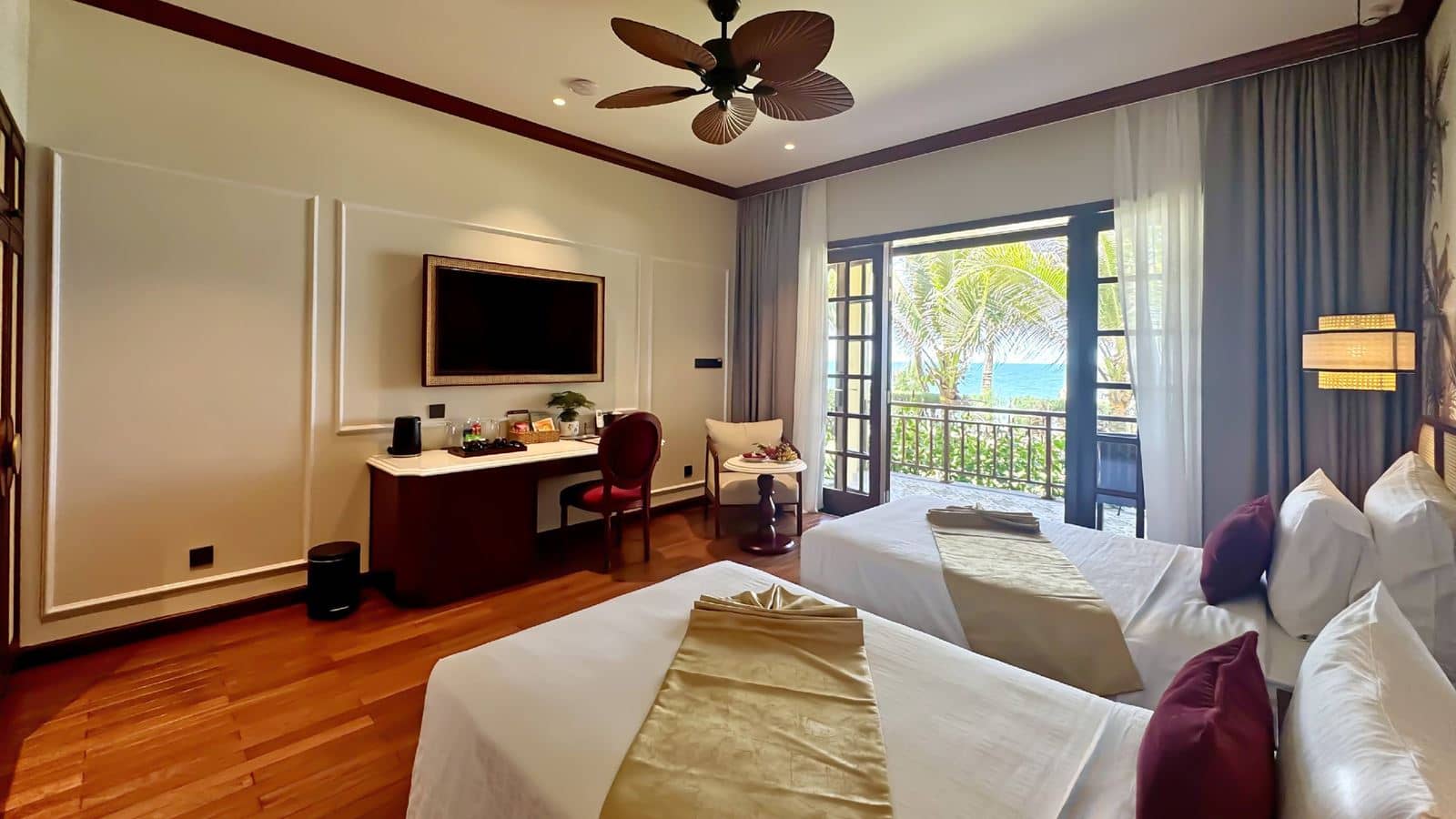 rooms-bungalow-beachfront