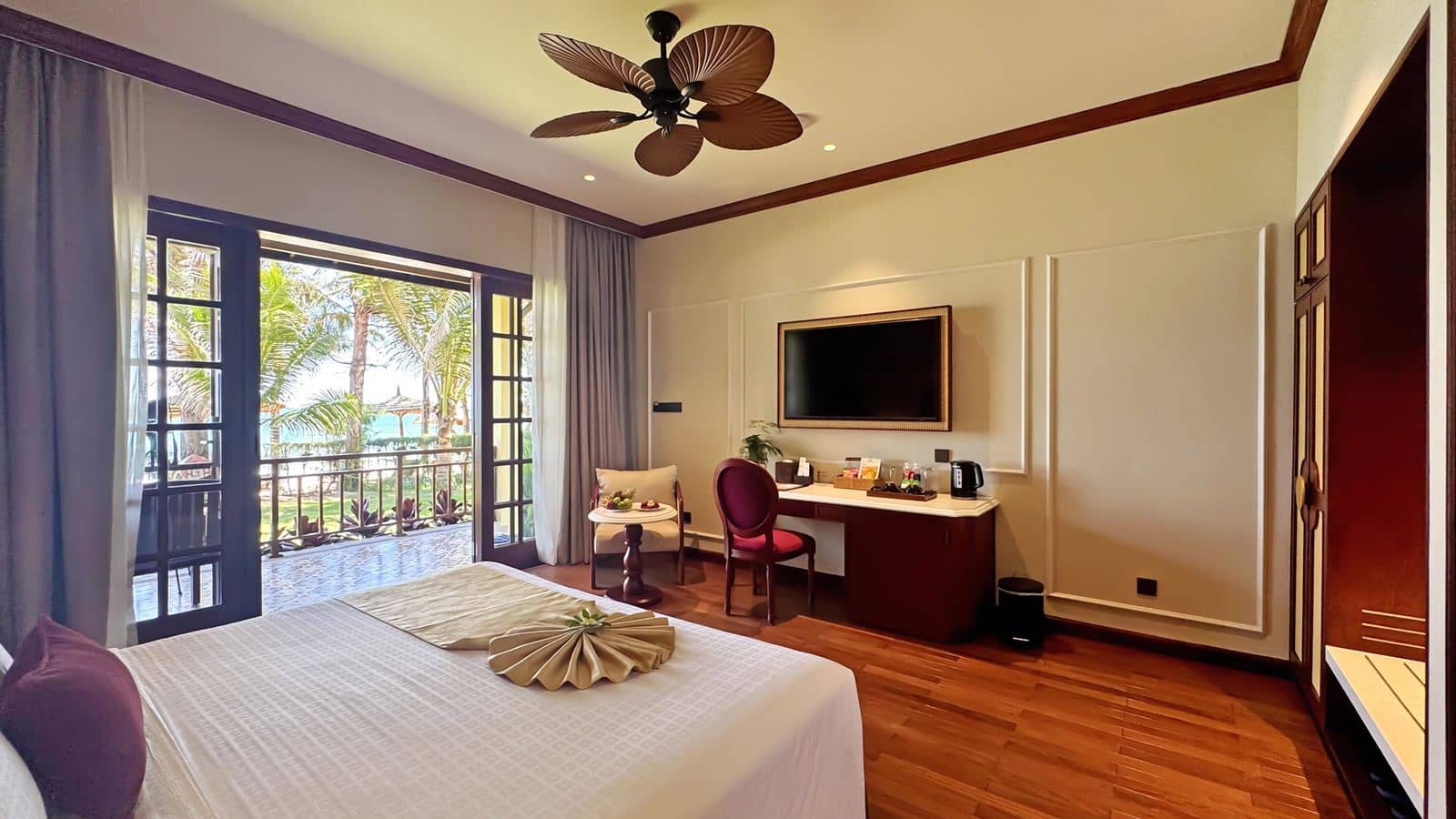 rooms-bungalow-beachfront