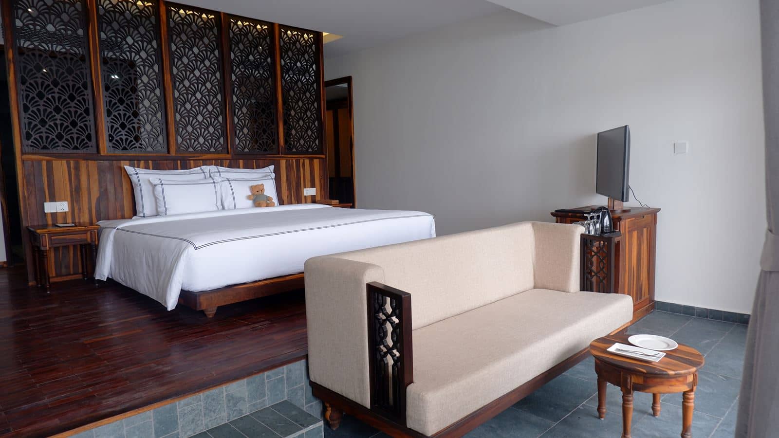 rooms-exexecutive-ocean-king-suite