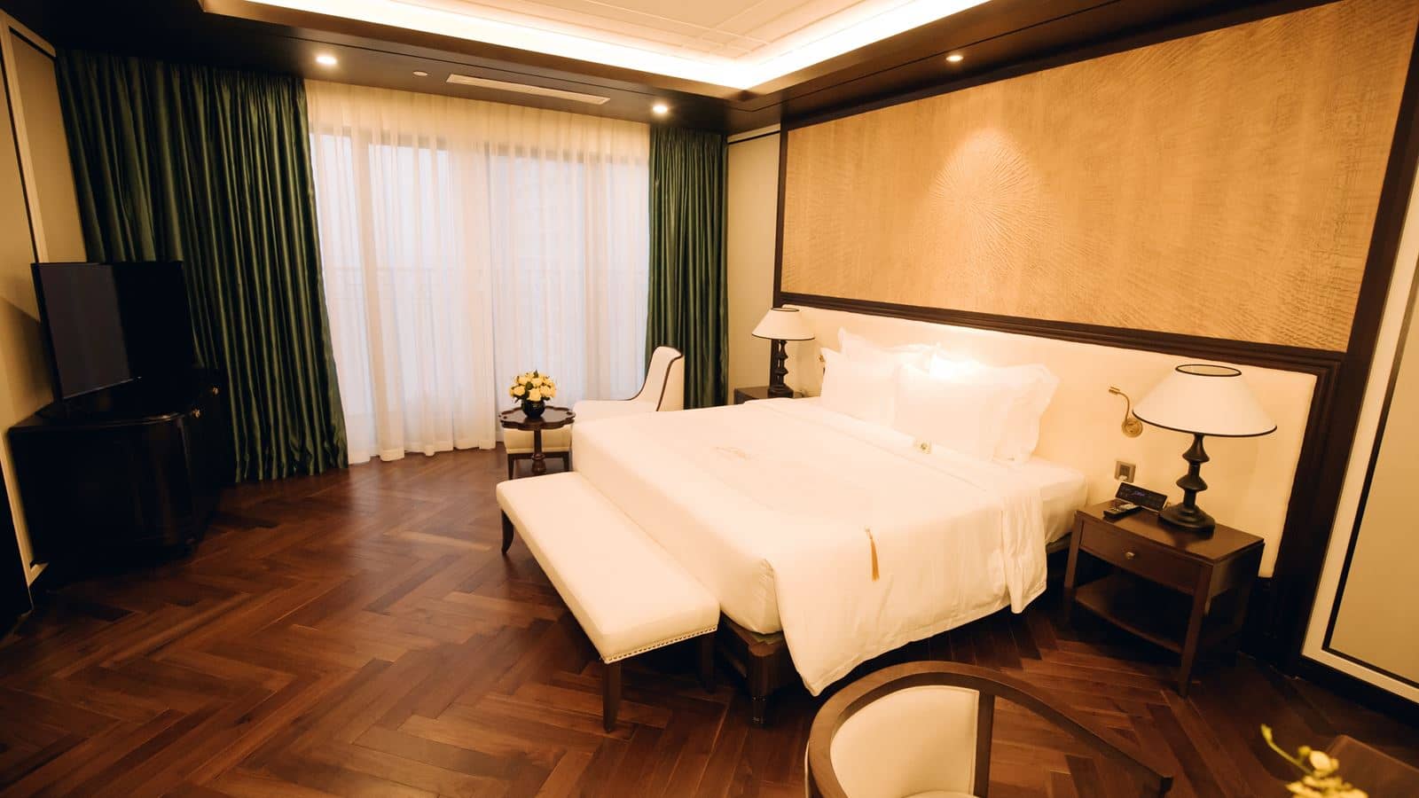rooms-royal-suite