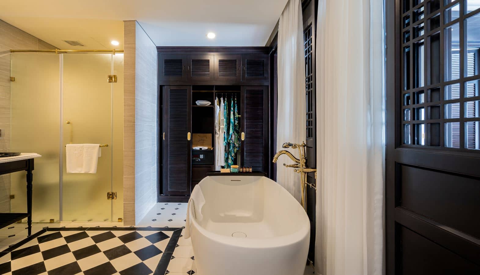 rooms-royal-suite