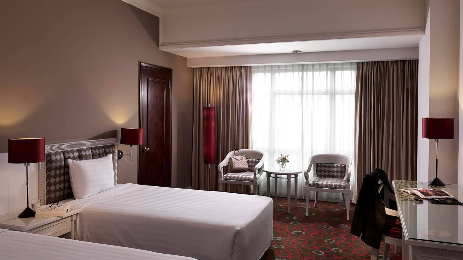 rooms-superior-room