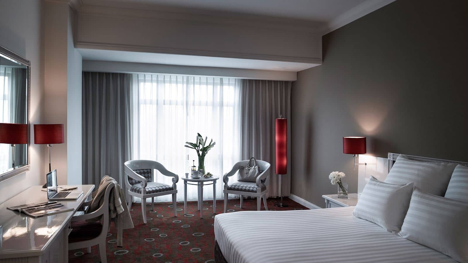 rooms-superior-room