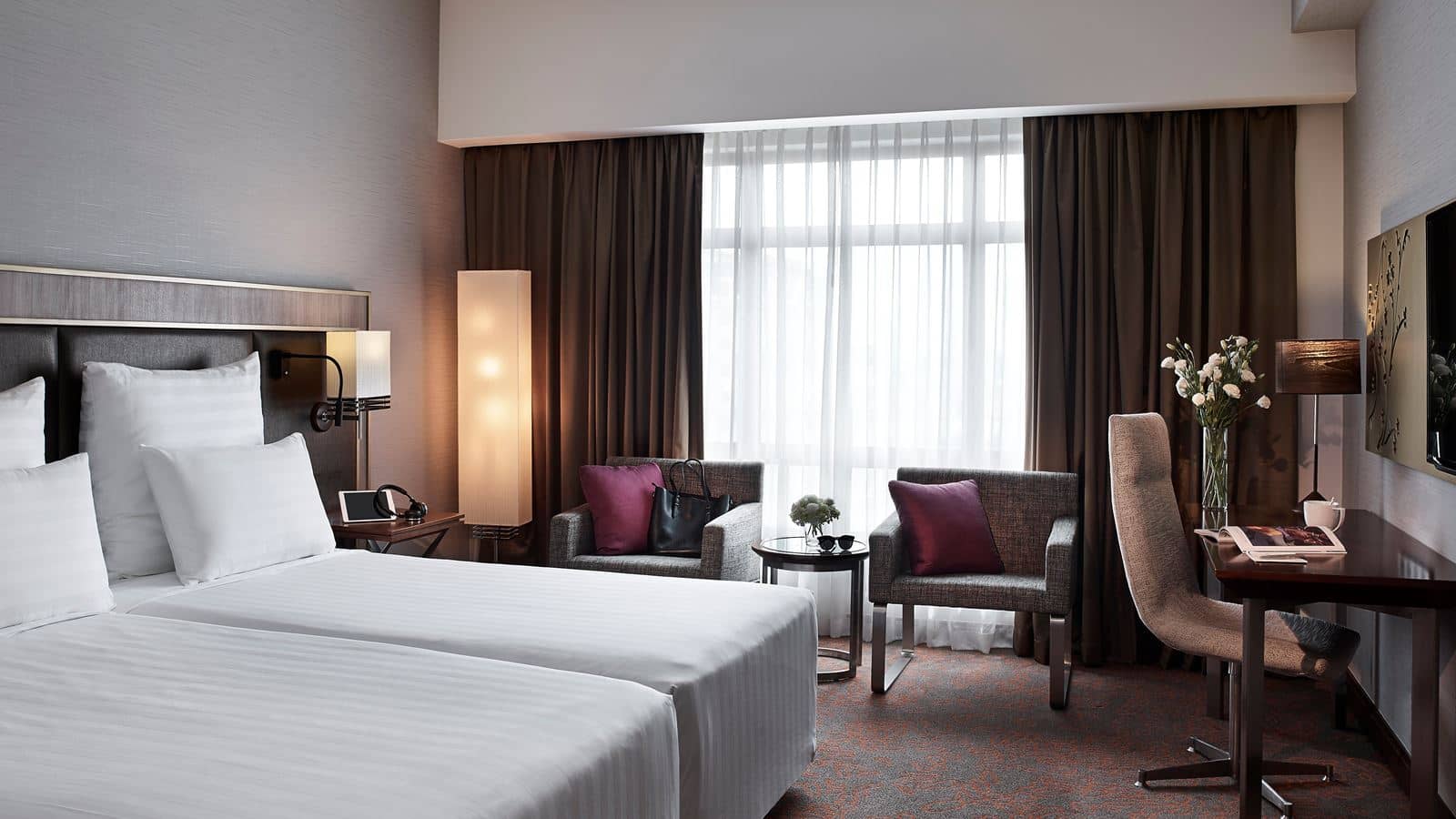 rooms-deluxe-room