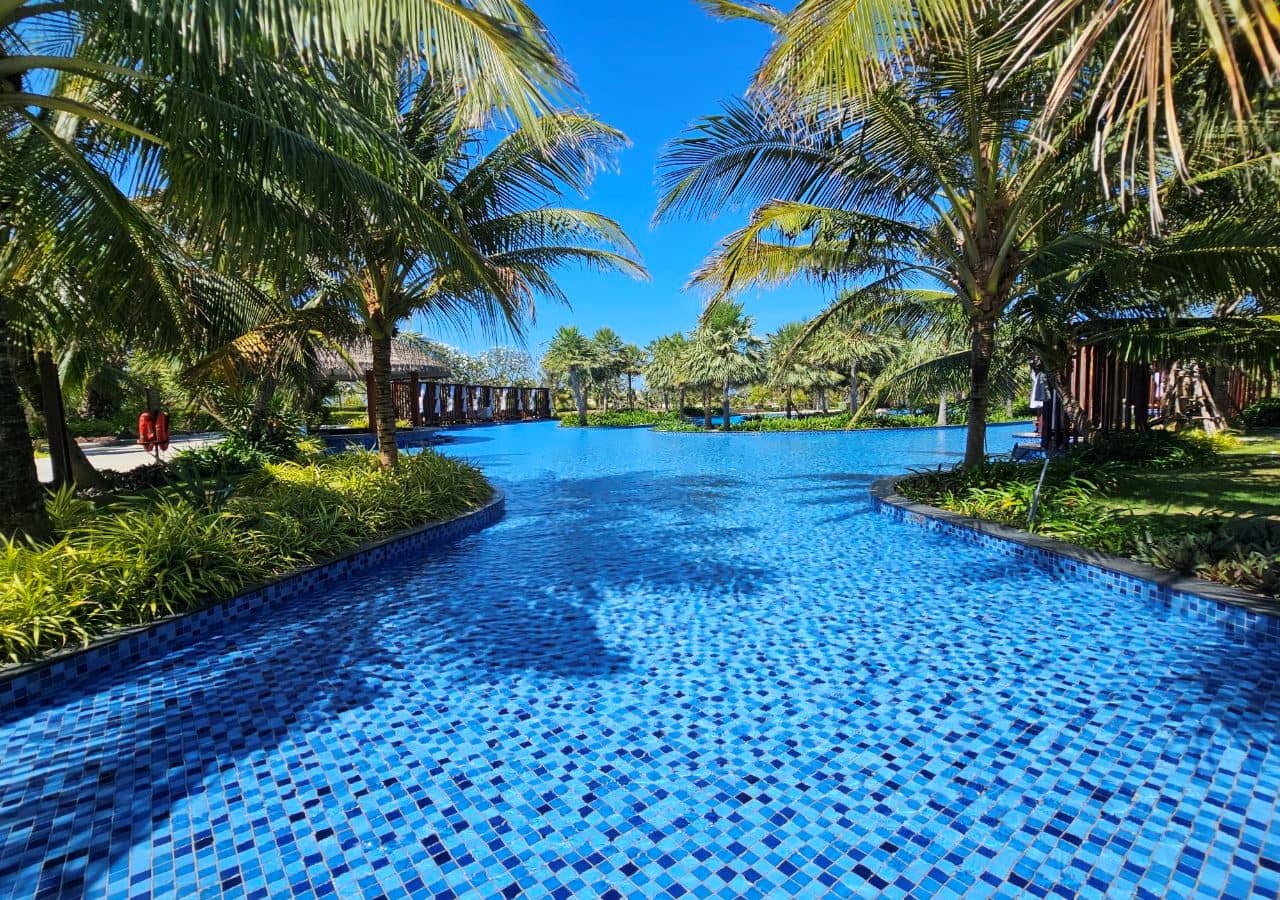 pools-outdoor-pool