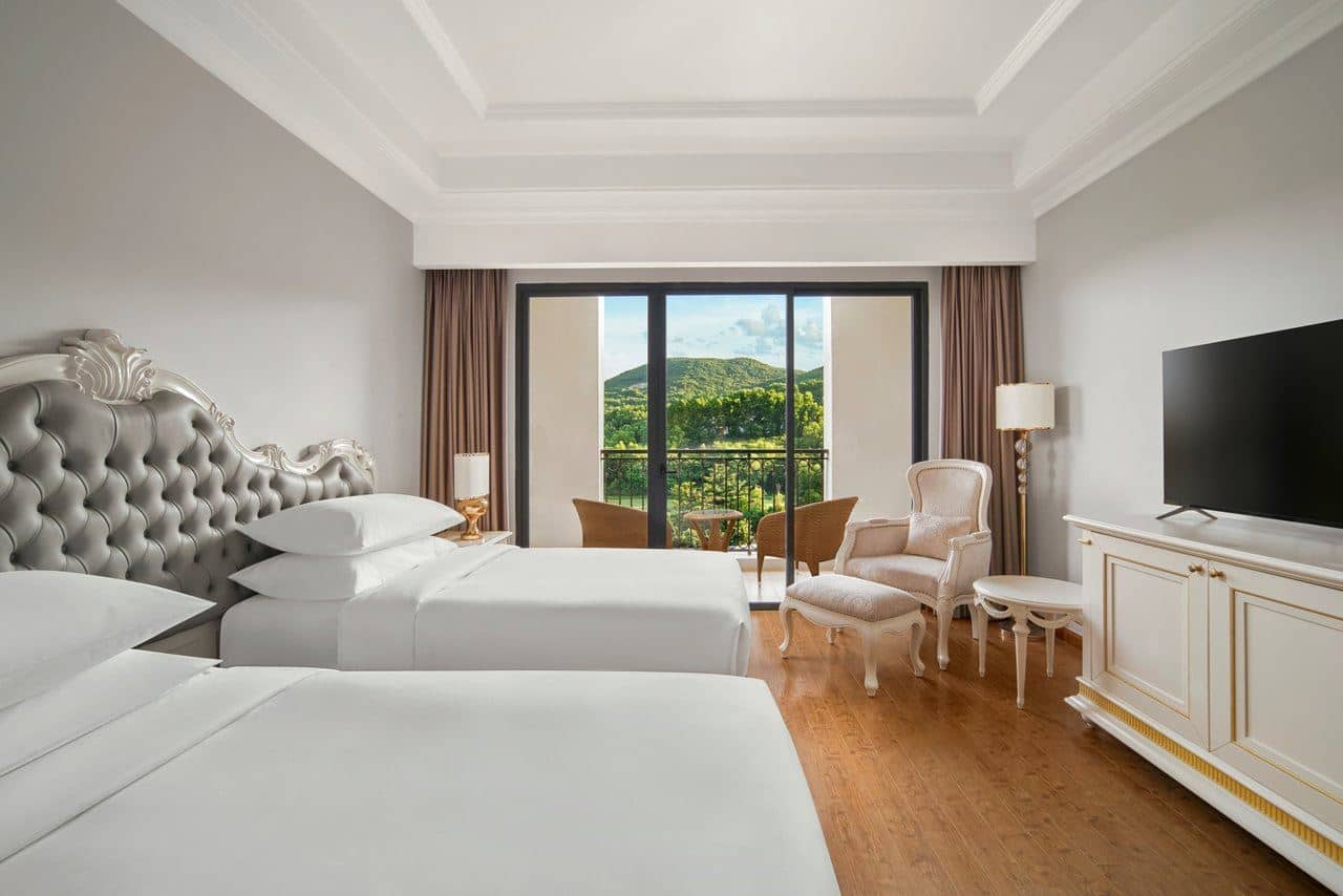 rooms-deluxe-kingtwin-garden-view