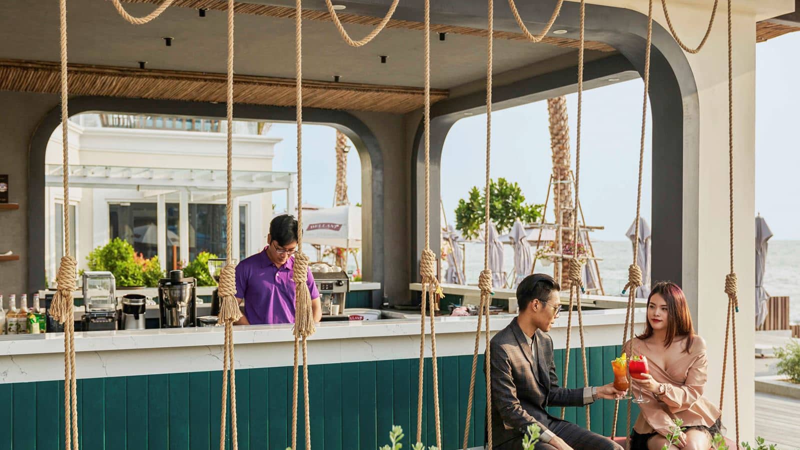 bars-sunset-lounge