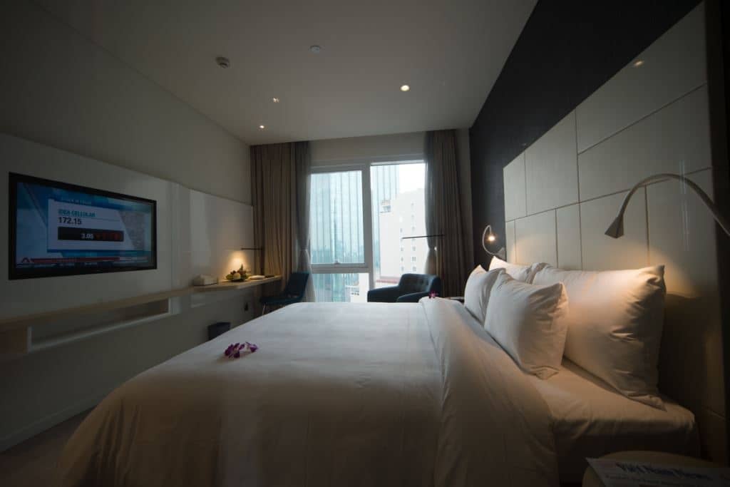 rooms-deluxe-room