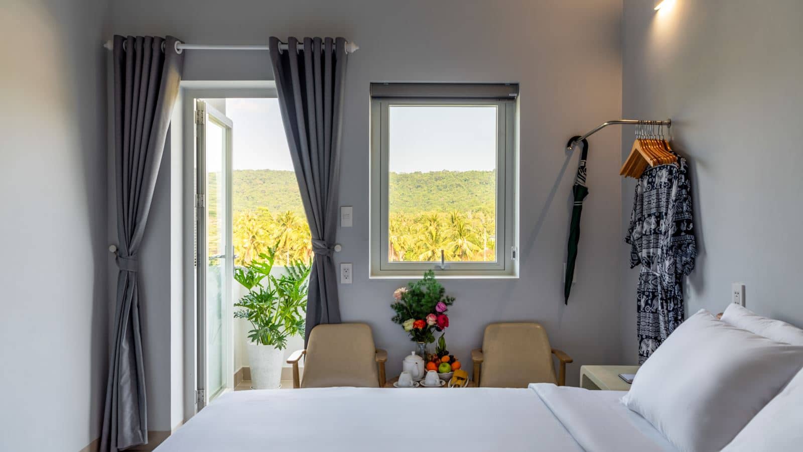 rooms-superior-with-balcony