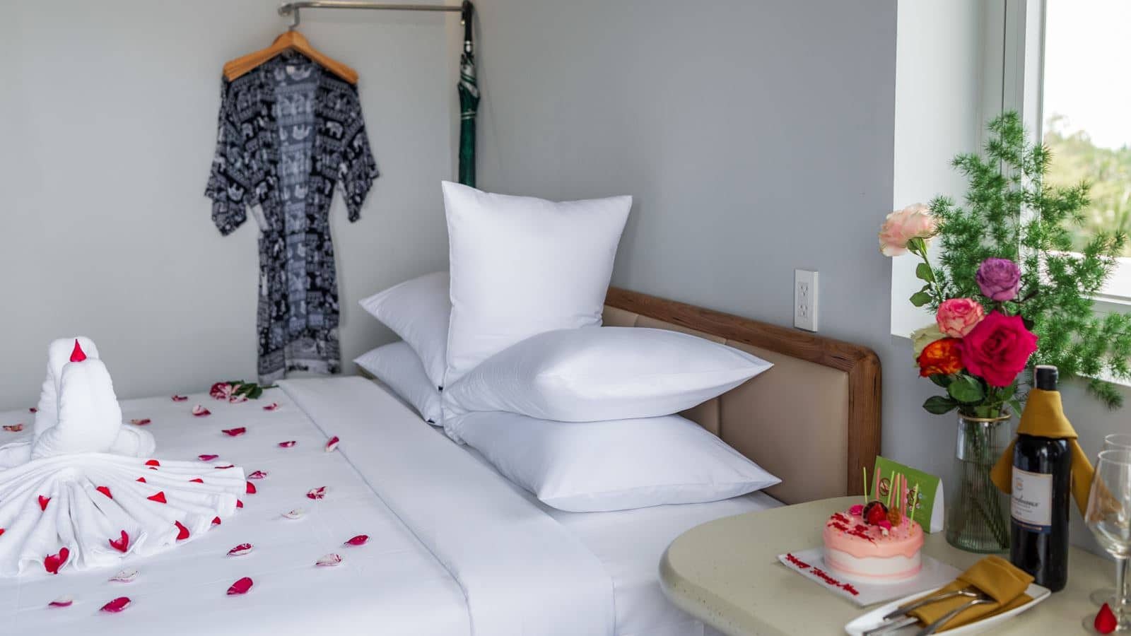 rooms-deluxe-with-balcony-child-without-extra-bed