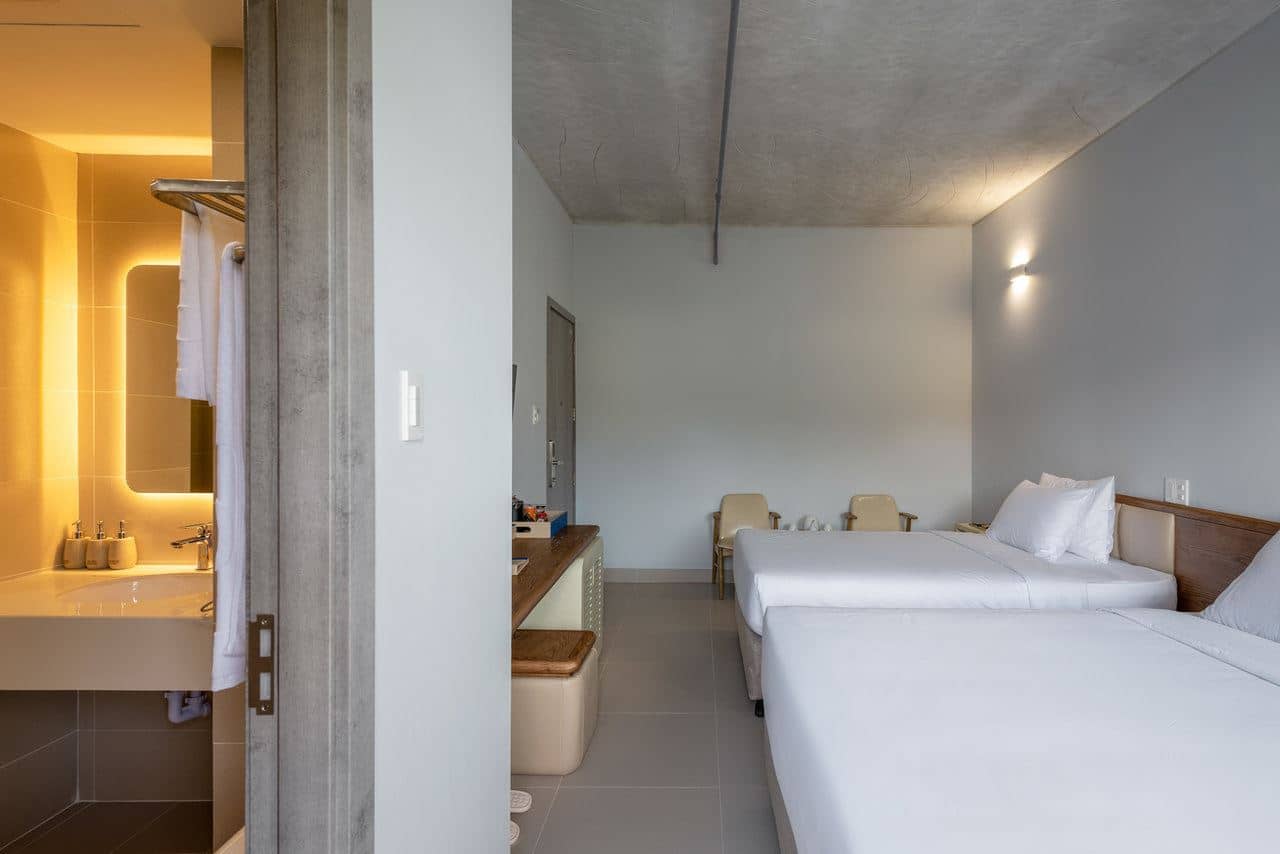 rooms-superior-triple-with-balcony