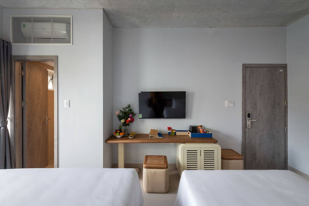 rooms-deluxe-with-balcony