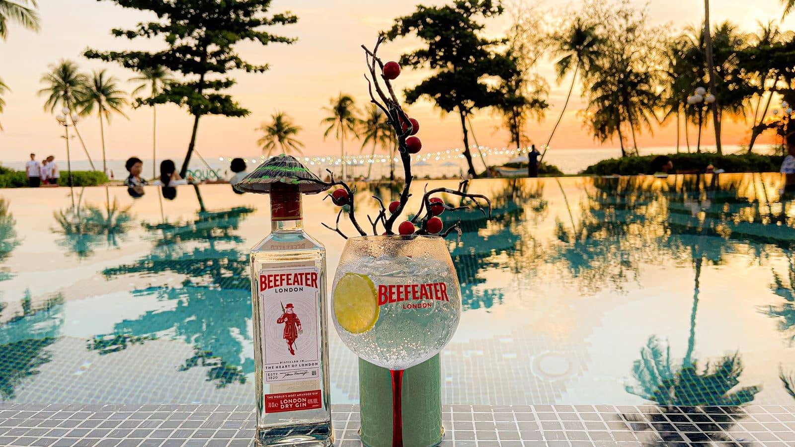 restaurants-sailing-club-beach-club