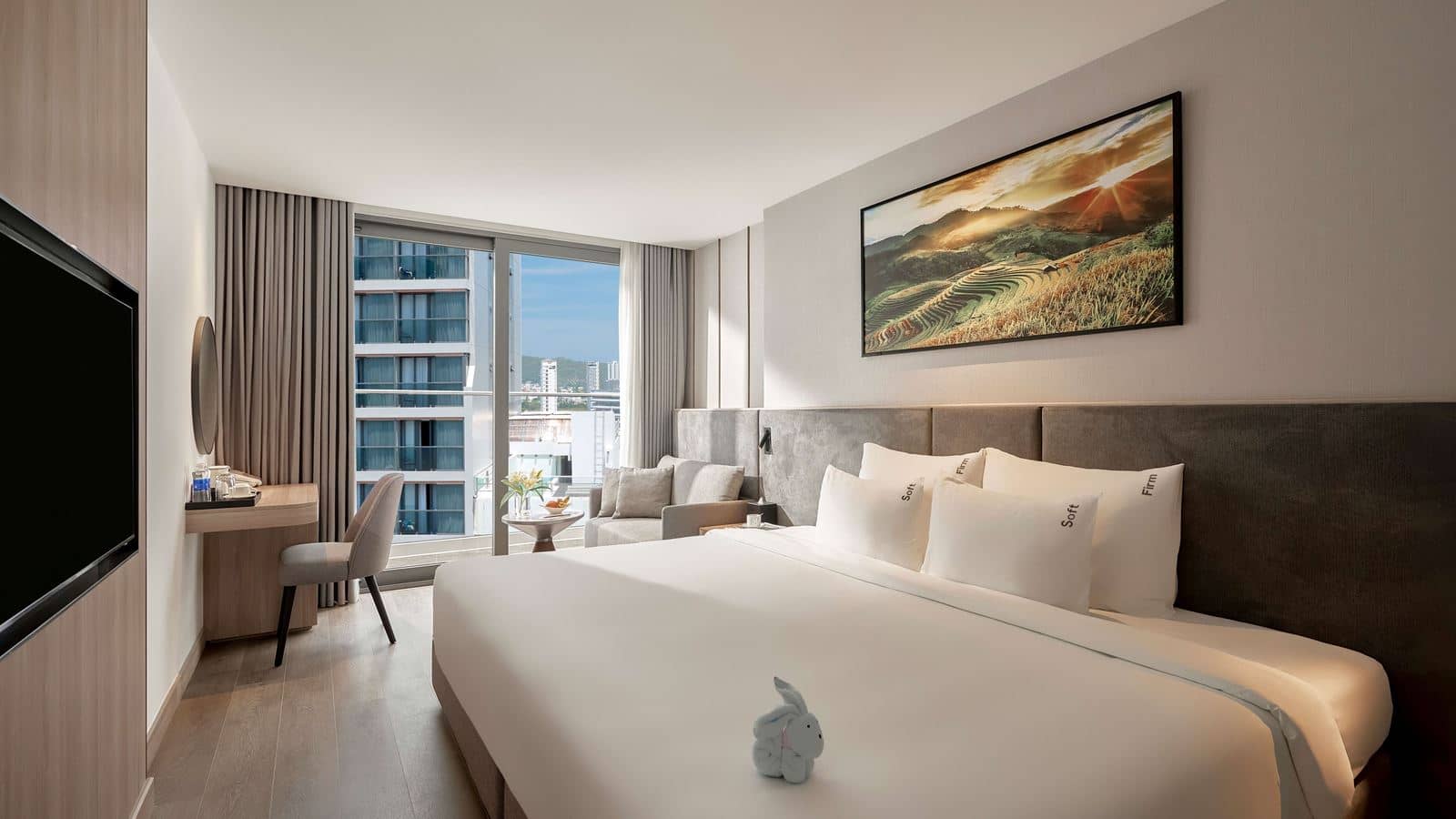 rooms-deluxe-city-view-with-balcony-no-extra-bed