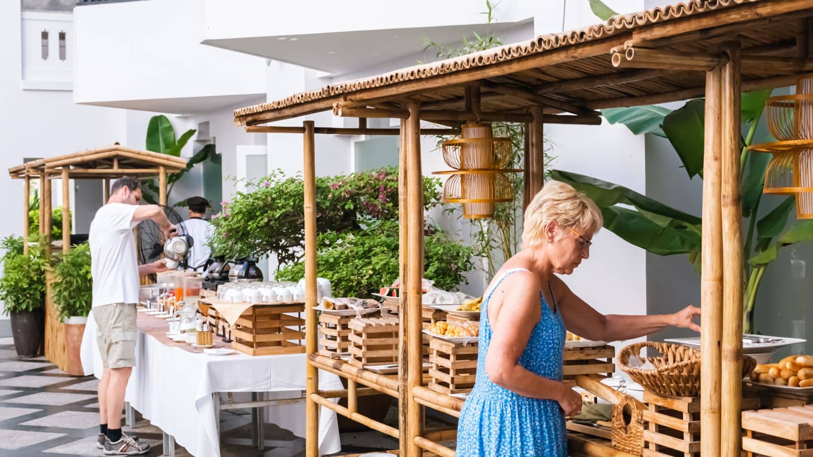 restaurants-hoa-su-restaurant