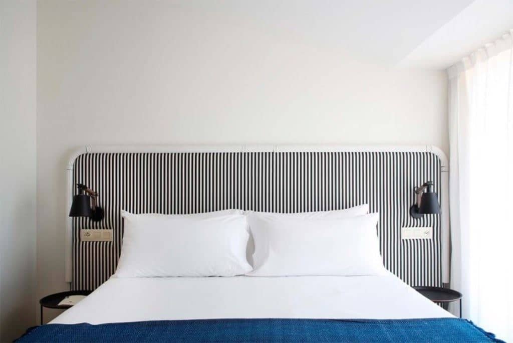 rooms-single-room