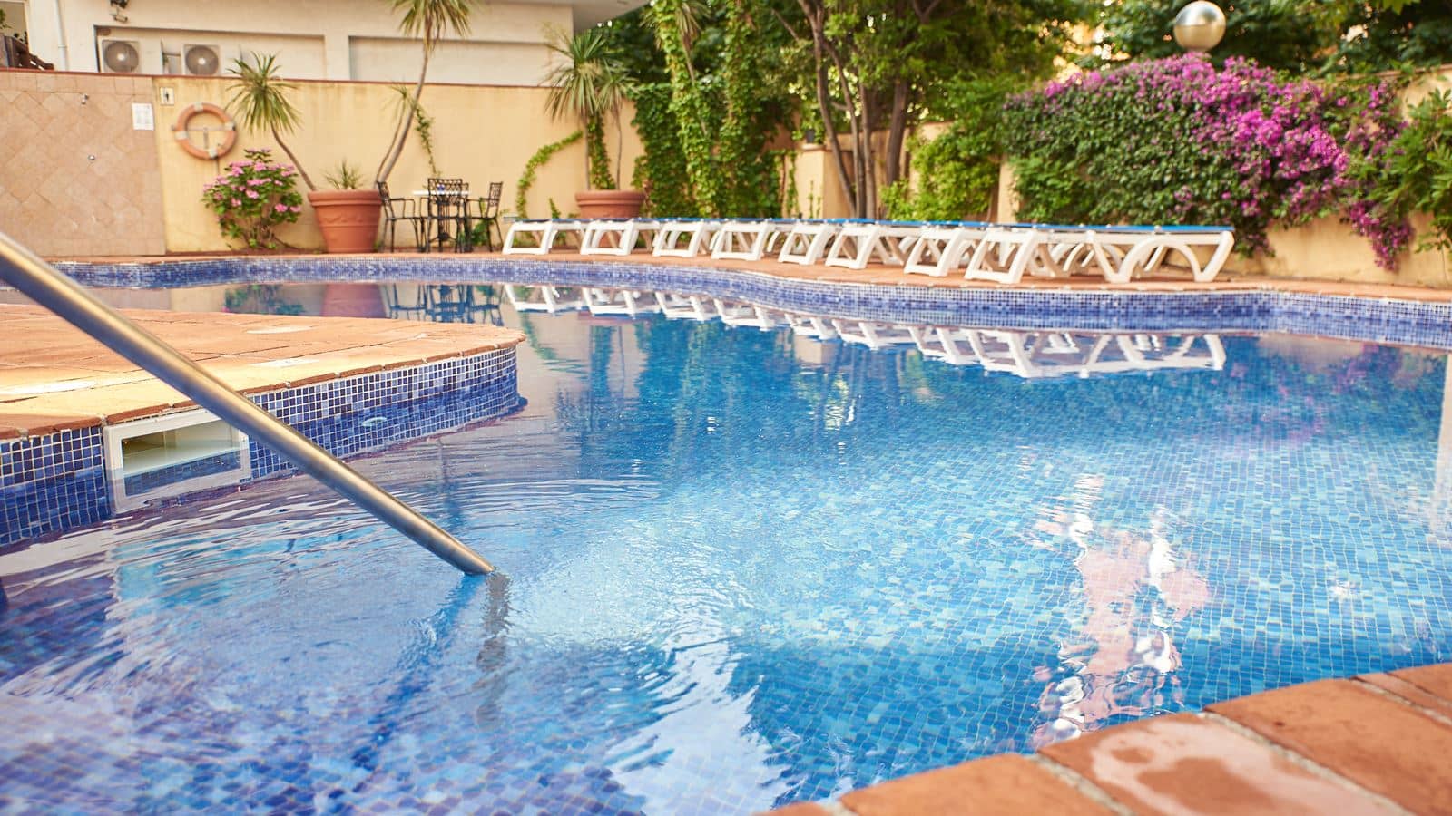 pools-pools