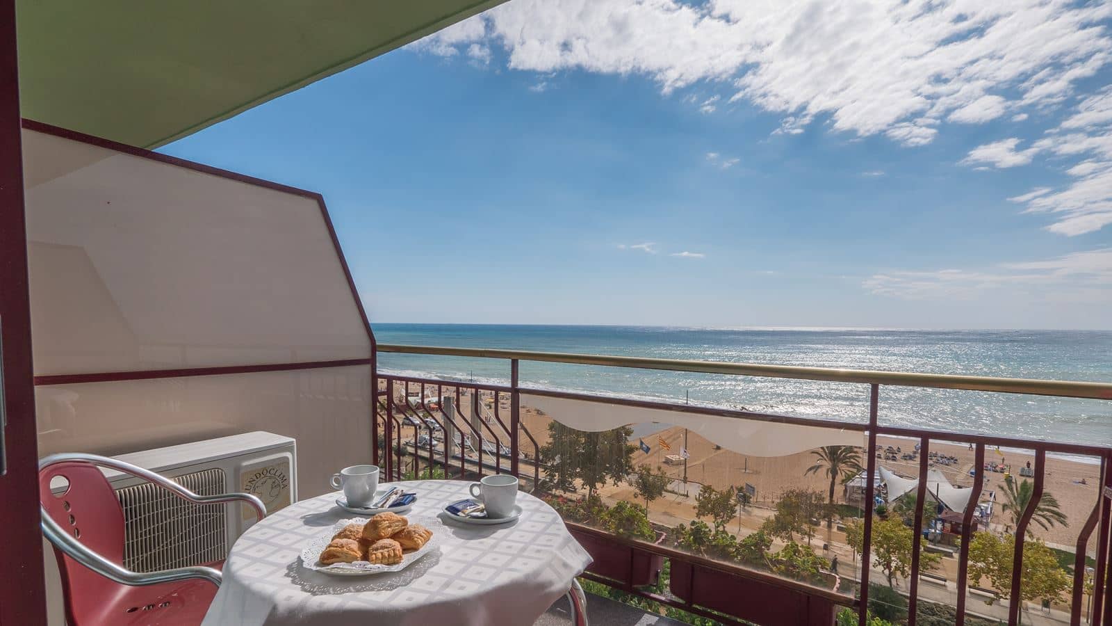 rooms-frontal-sea-view