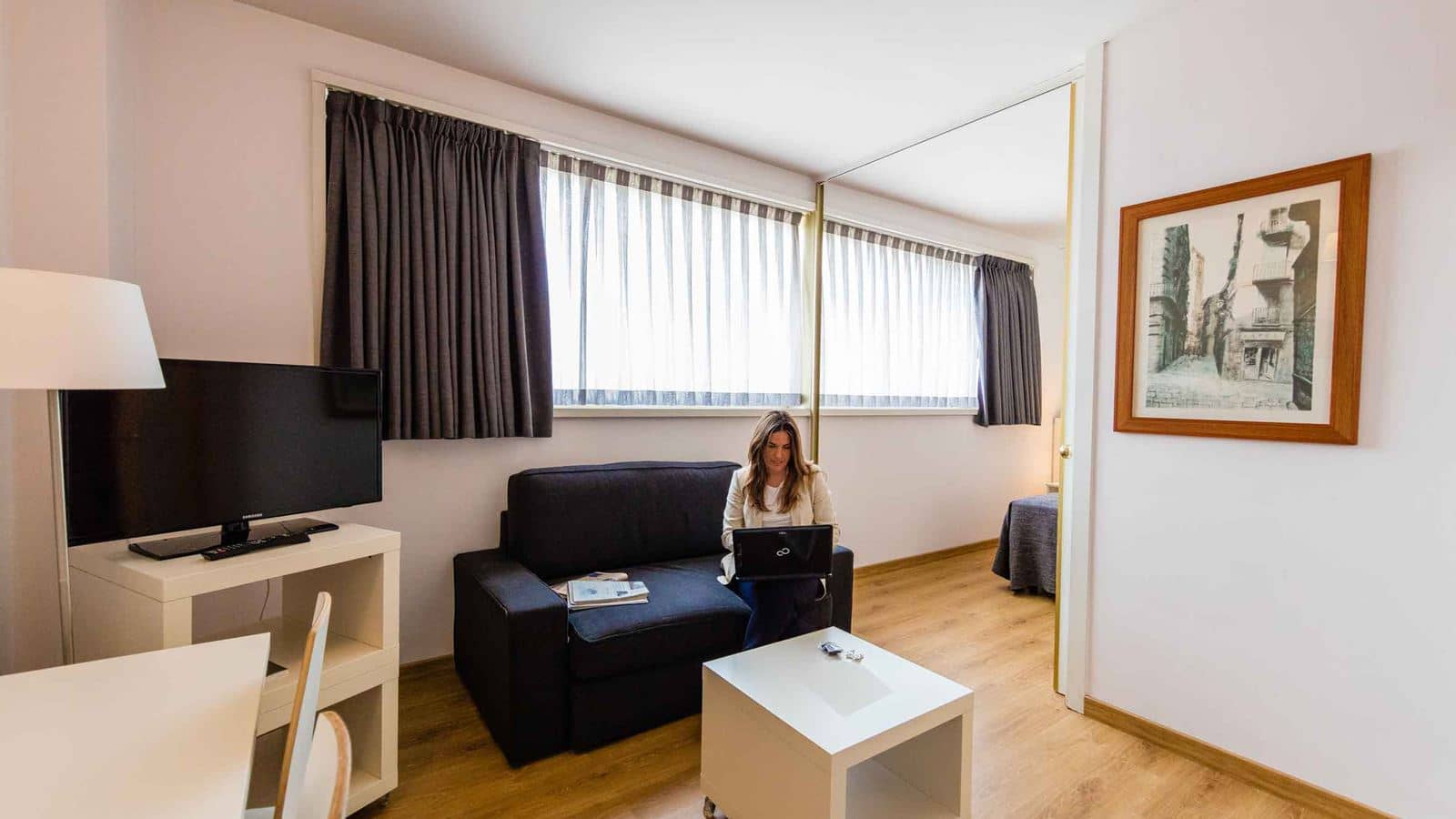 rooms-family-room-capacity-4