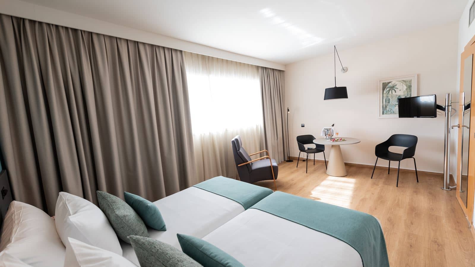 rooms-double-or-twin-standard