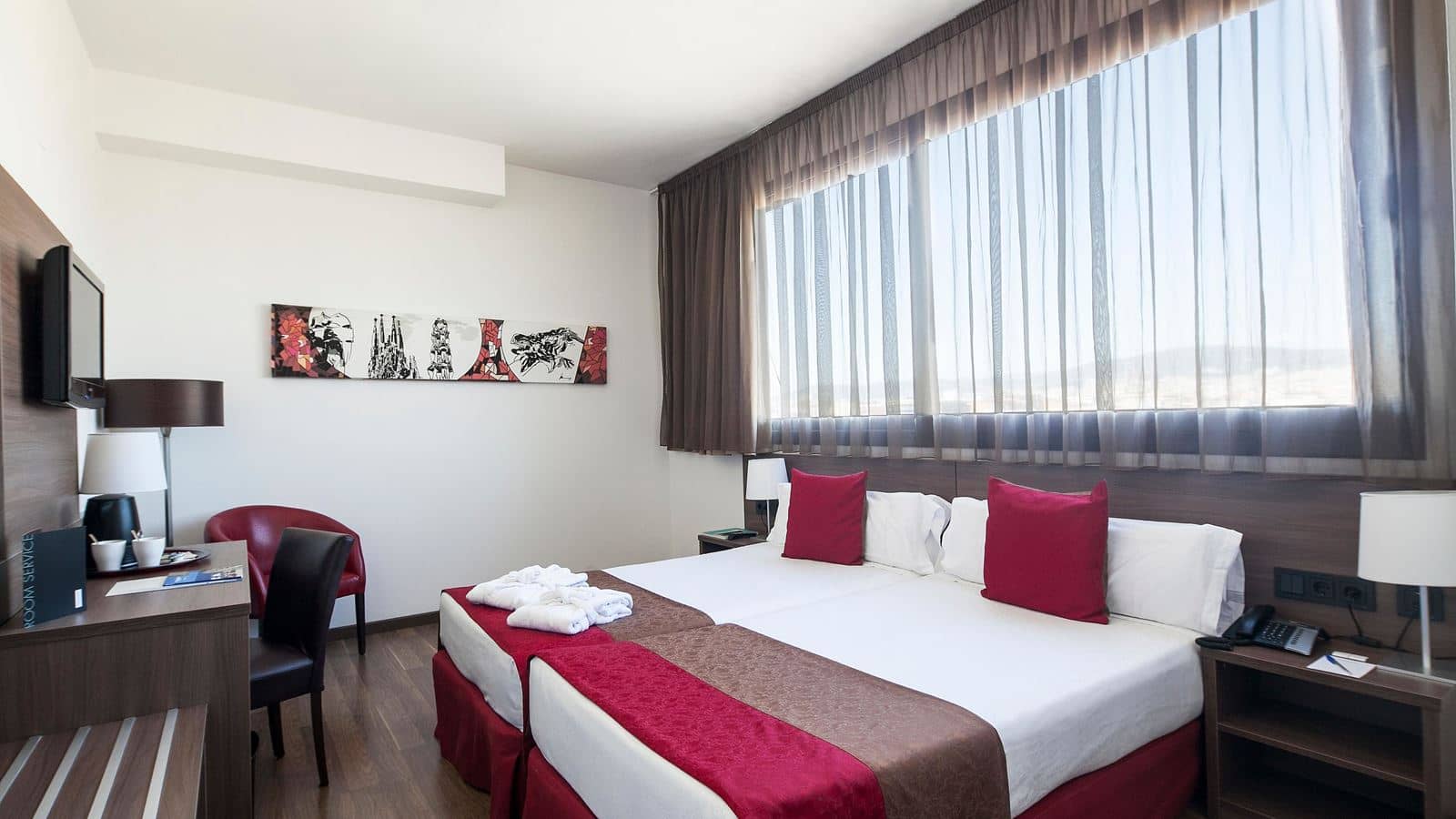rooms-superior-room