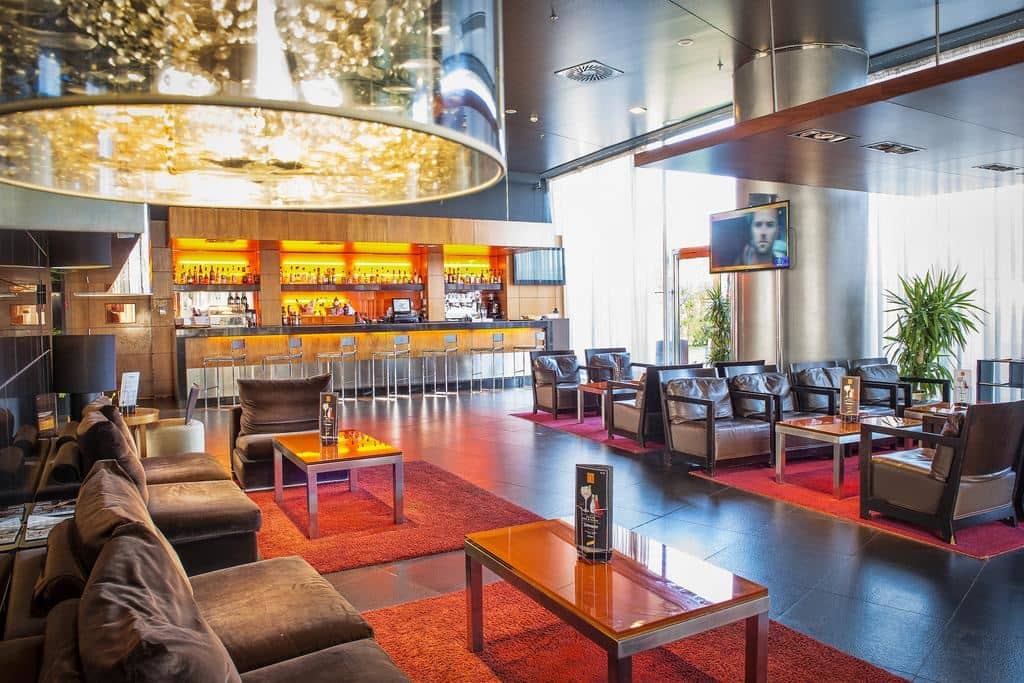 bars-main-bar