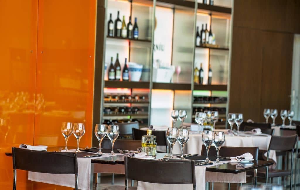 bars-main-bar