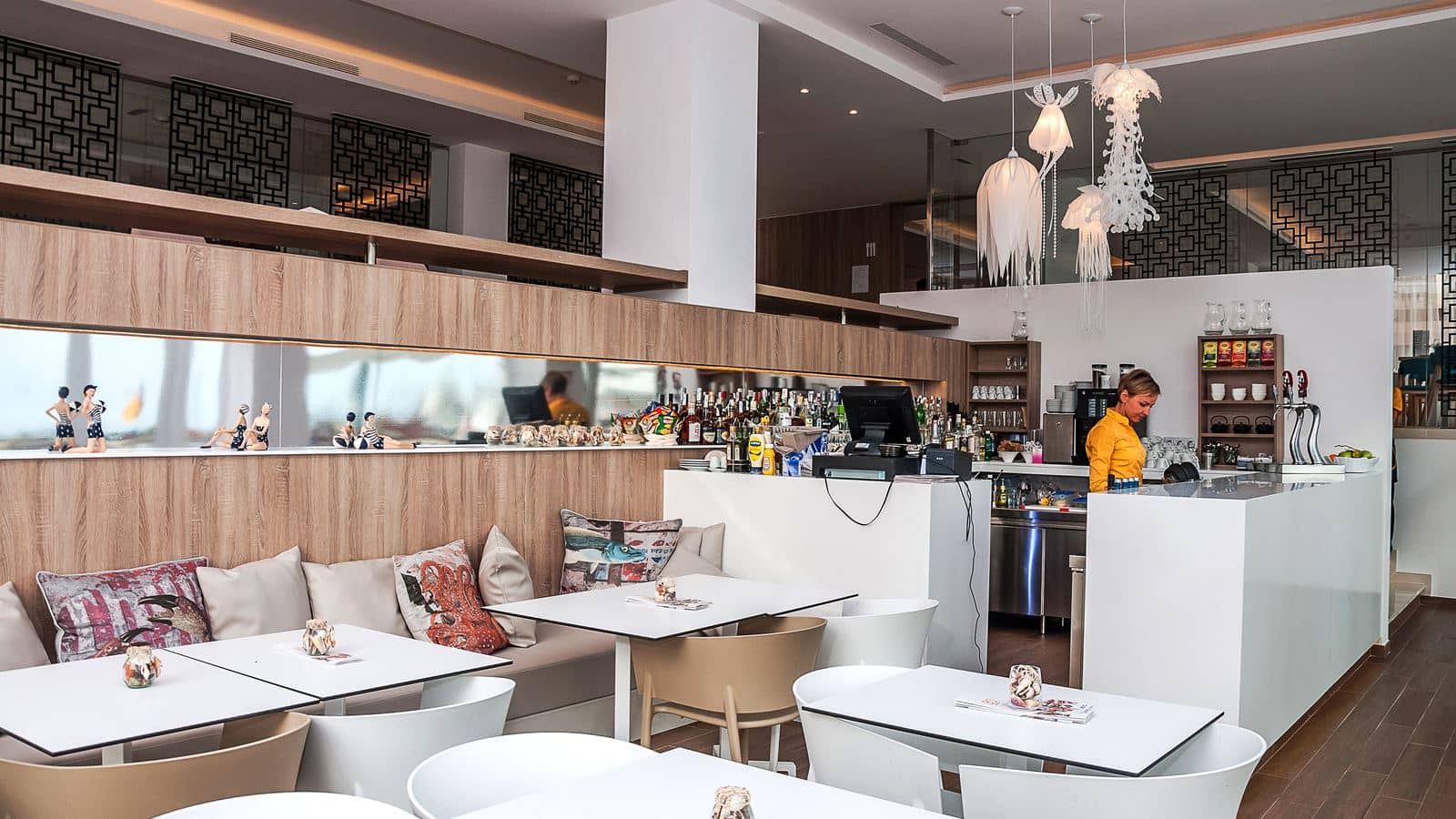 bars-snack-bar-terrace