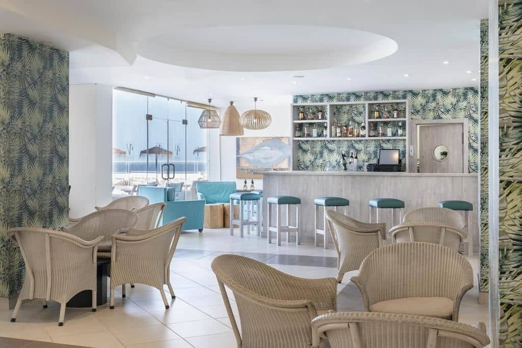 bars-the-pool-bar-food