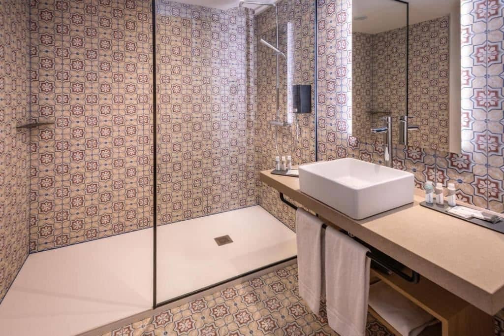 rooms-junior-suite-balcony-or-terrace