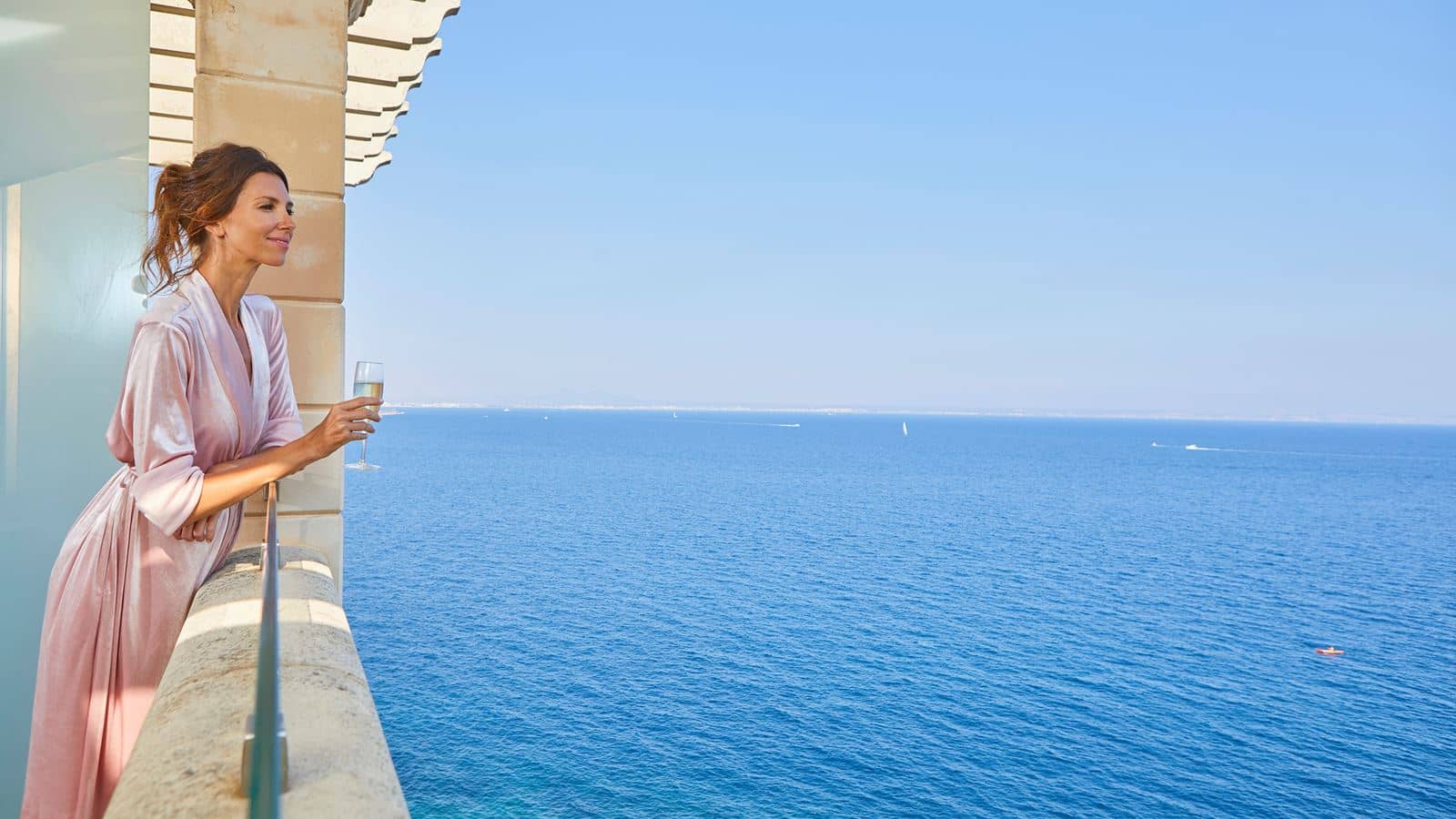 rooms-superior-room-ocean-front-with-terrace