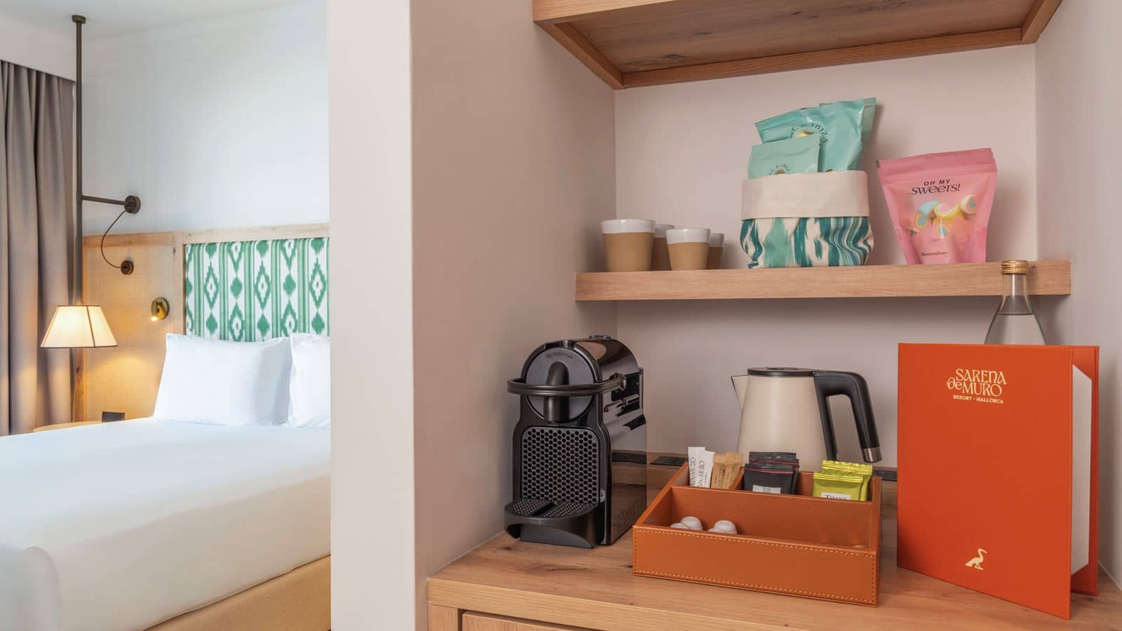 rooms-double-deluxe-1-king-bed-balcony-or-terrace
