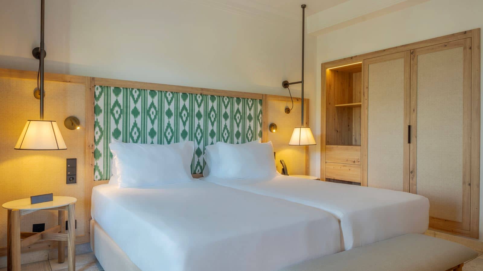 rooms-double-deluxe-2-twin-beds-balcony-or-terrace