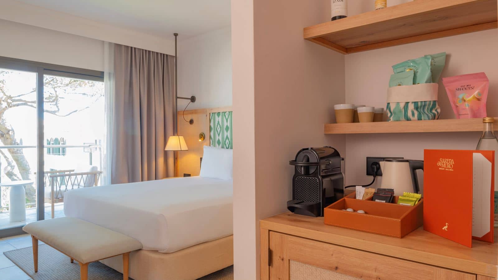 rooms-double-deluxe-1-king-bed-partial-sea-view-balcony-or-terrace
