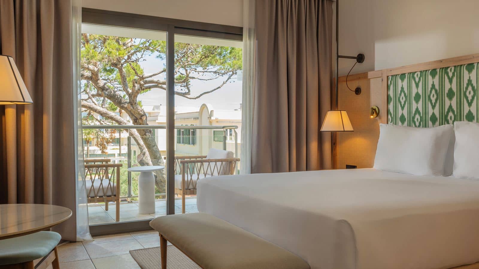 rooms-double-deluxe-1-king-bed-partial-sea-view-balcony-or-terrace