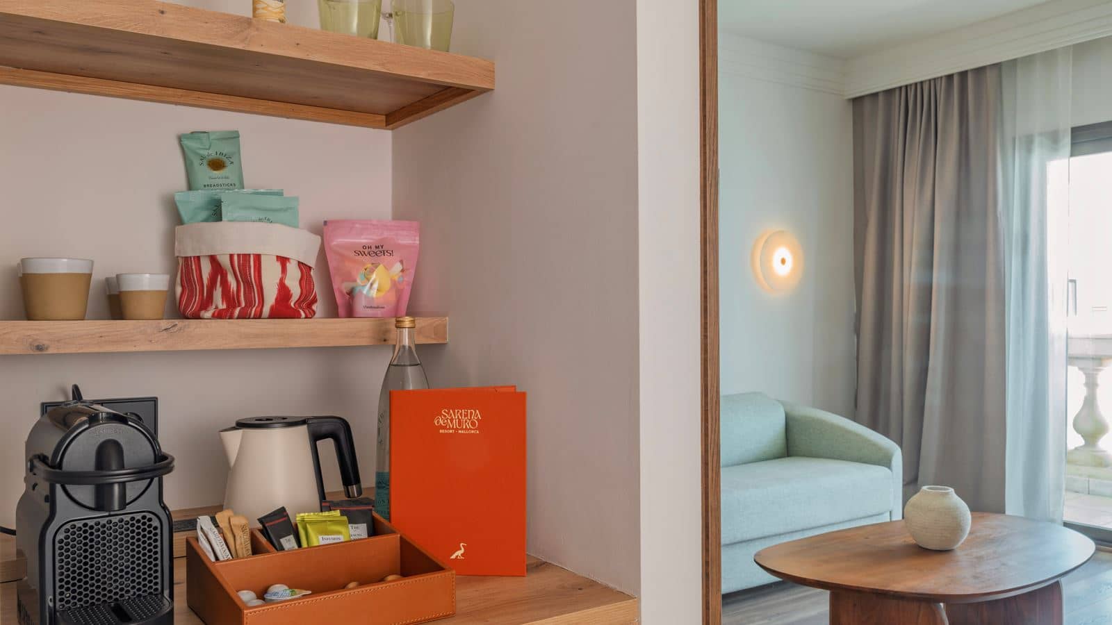 rooms-1-bedroom-suite-partial-sea-view-balcony-or-terrace