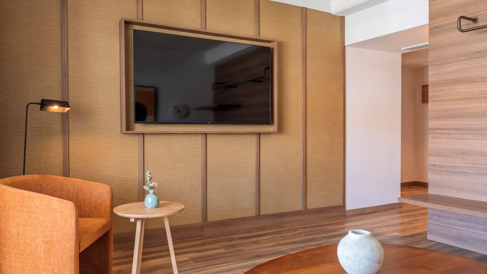 rooms-1-bedroom-suite-partial-sea-view-balcony-or-terrace