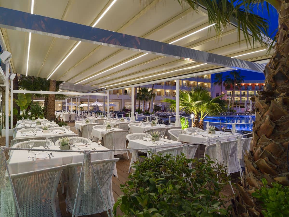 restaurants-restaurant